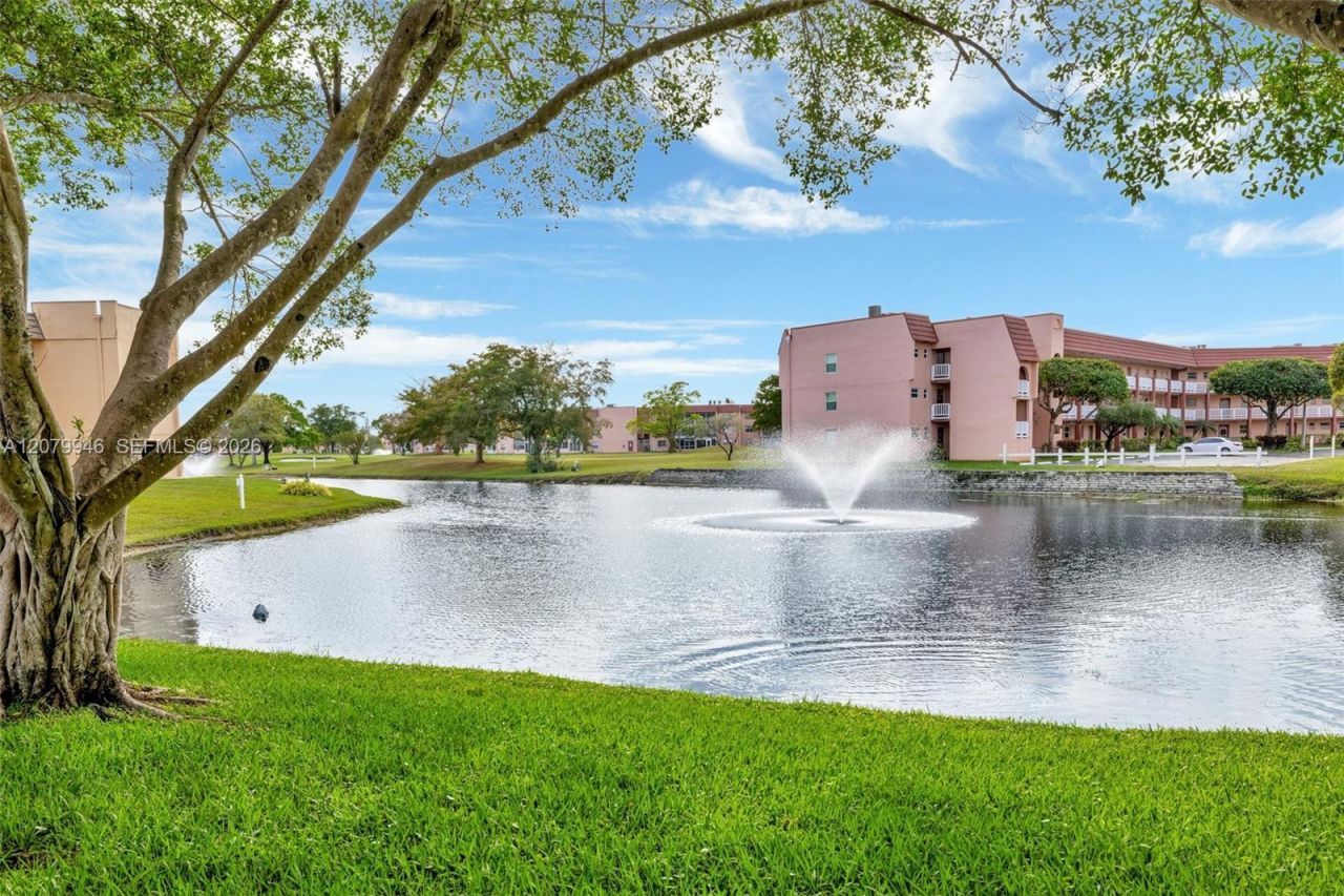9261 Sunrise Lakes Blvd , Unit 203, Sunrise, FL 33322 Photo