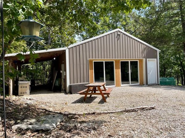 14 Boulder Pass , New Florence, MO 63363