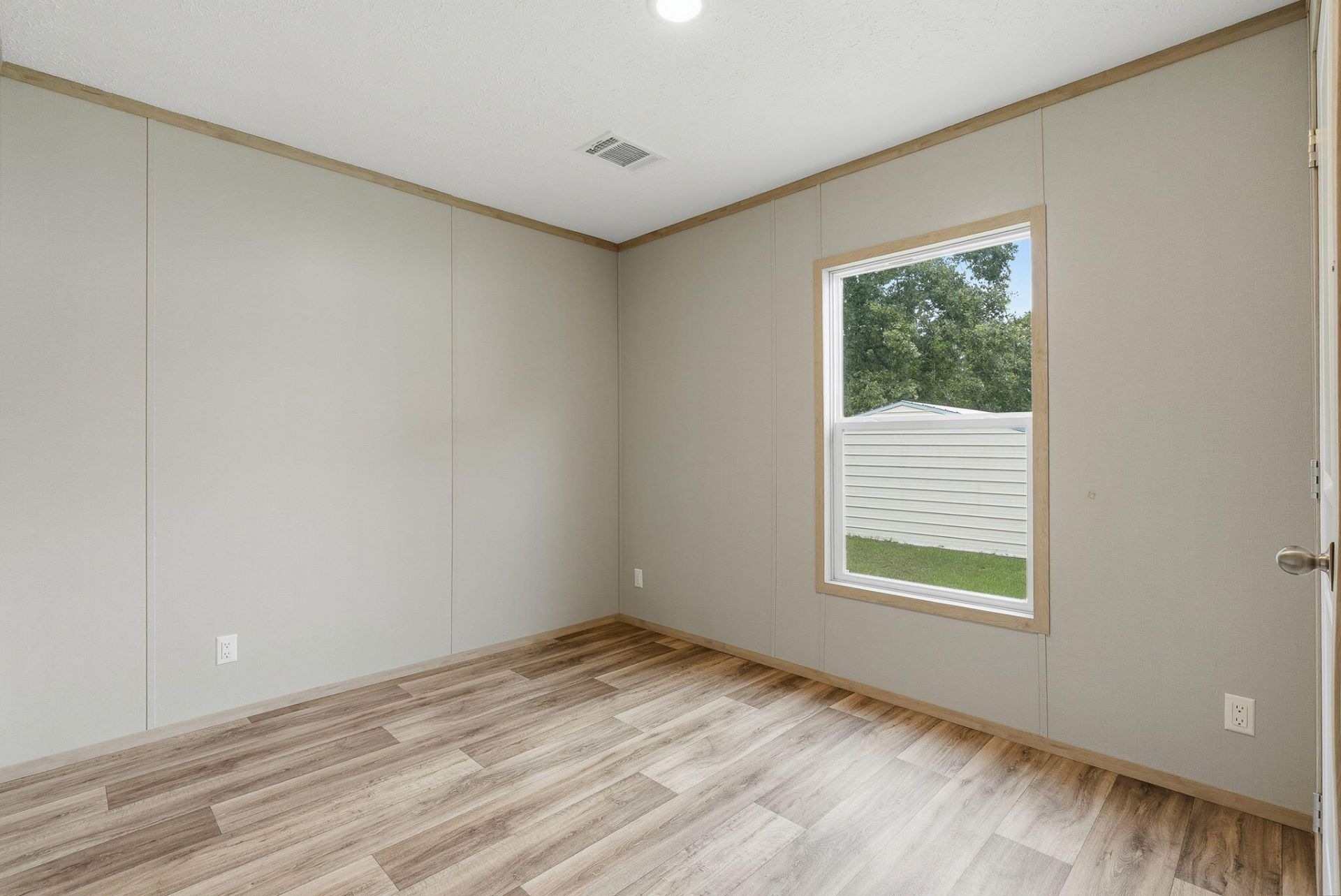 721 General Moultrie Drive Photo 32