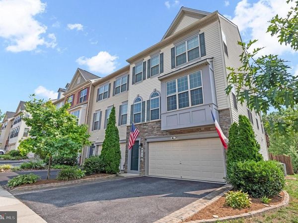 903 WHITSTABLE BOULEVARD , ARNOLD, MD 21012