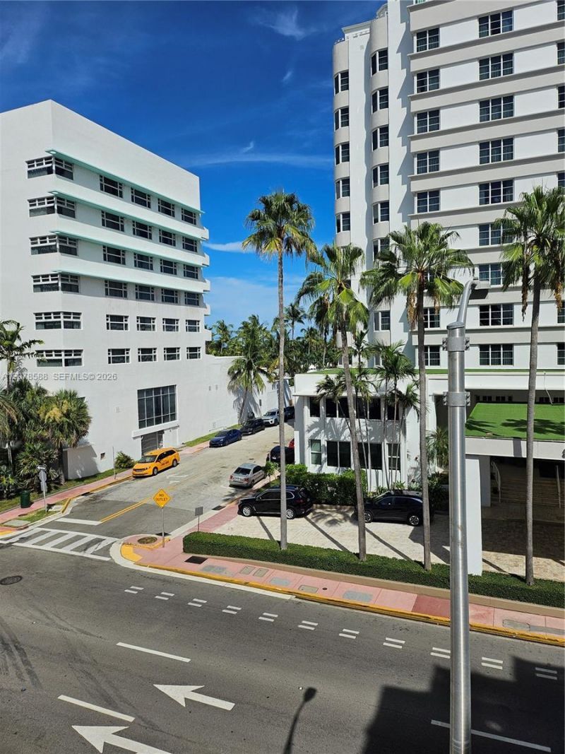3030 Collins Ave, Unit 4B, Miami Beach, FL 33140 Photo