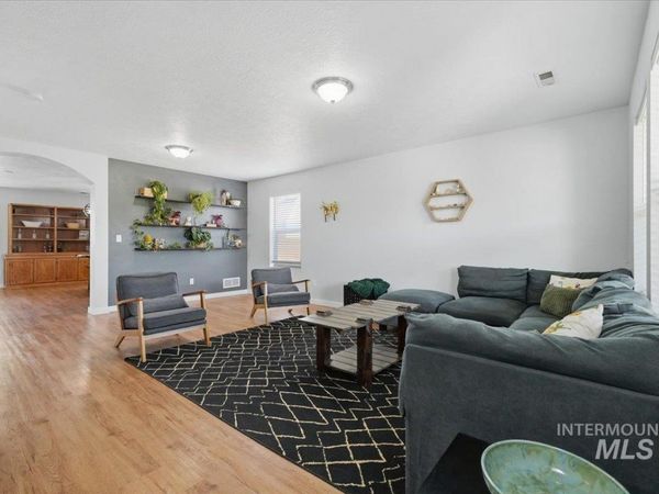 19098 Kenney Way, Caldwell, ID 83605
