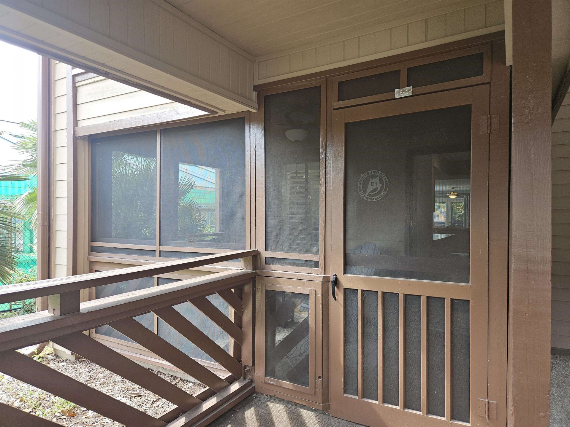 223 Maison Dr.  Photo 4