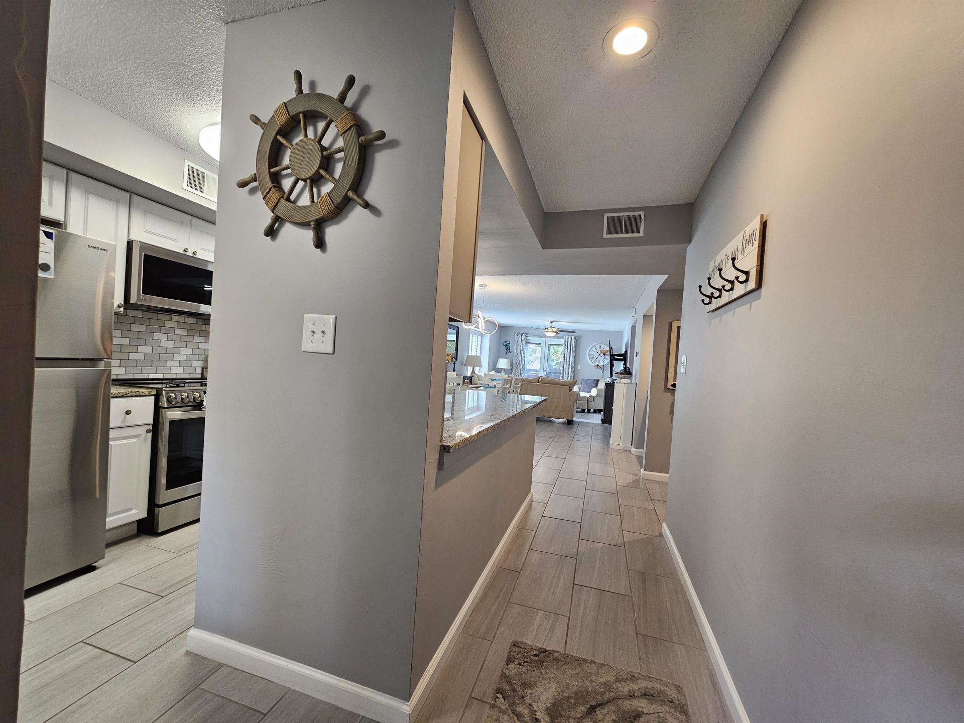 223 Maison Dr.  Photo 7