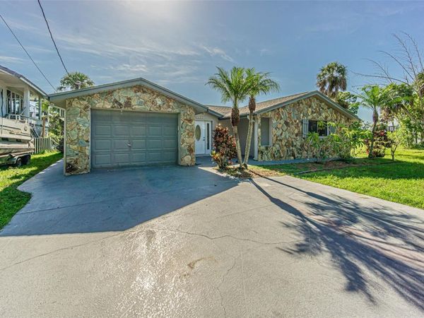 5254 MILLER BAYOU DRIVE , PORT RICHEY, FL 34668