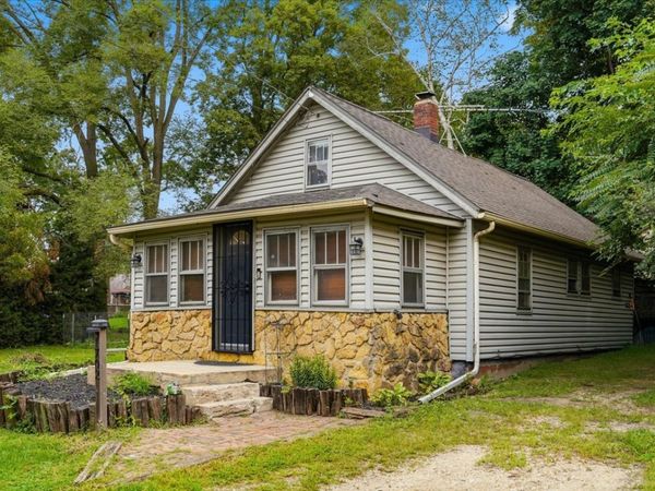 1702 W 3rd Street , Sterling, IL 61081