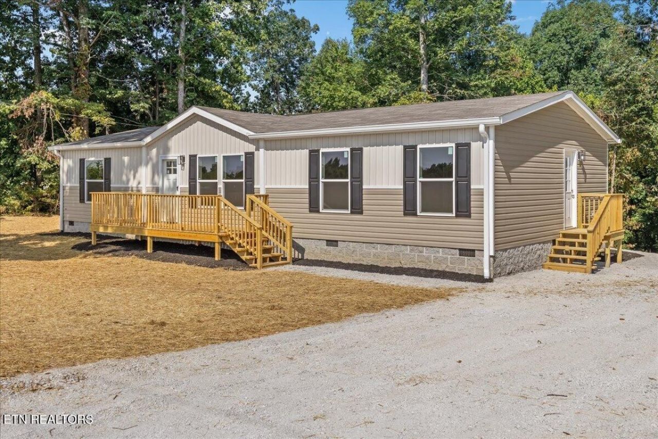 1107 Oak Grove Rd, Madisonville, TN 37354 Main Photo