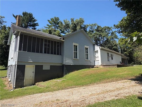 1405 Henry Street , Zanesville, OH 43701