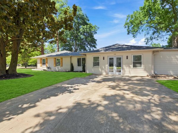 232 N PERKINS RD, Memphis, TN 38117