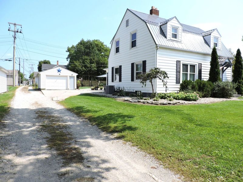 216 N West Street, Saint Marys, OH 45885 Photo 3