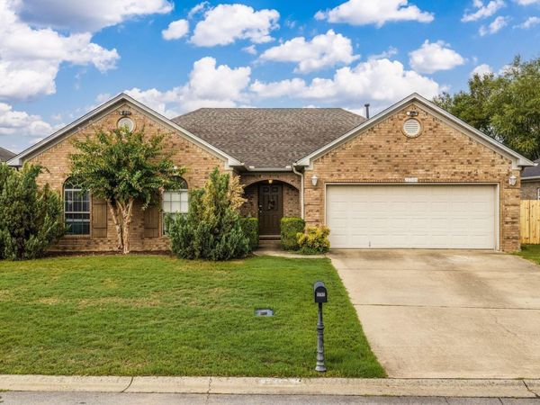 1745 Gardenia , Conway, AR 72034