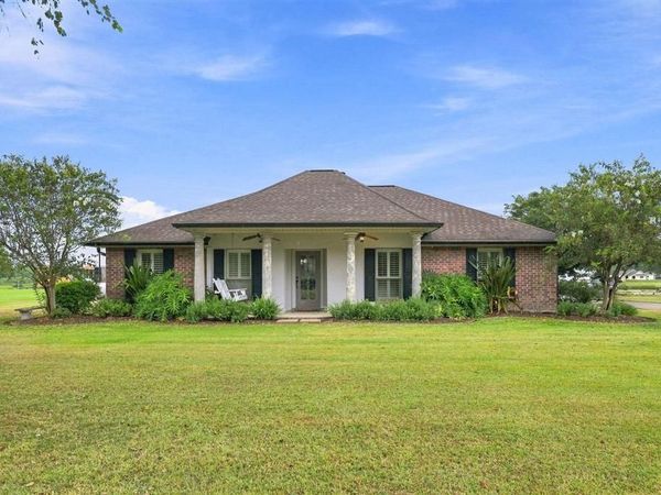 3018 Grand Marais Road , Jennings, LA 70546