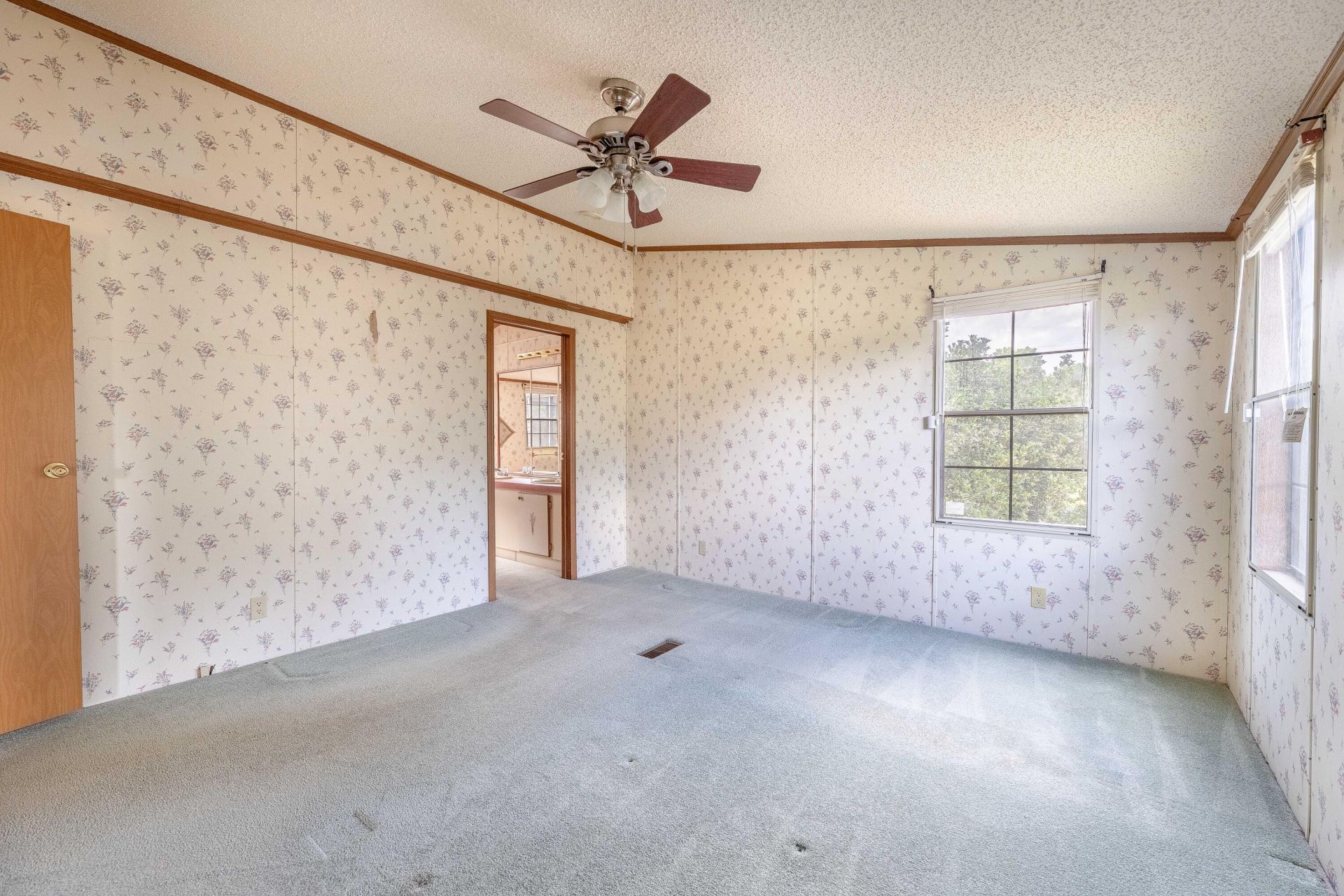 652 Tee Vee Road Photo 14