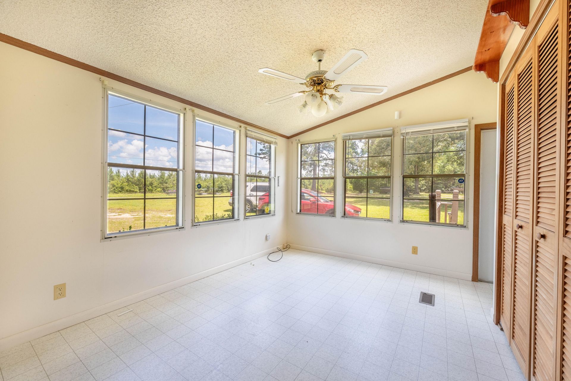 652 Tee Vee Road Photo 22