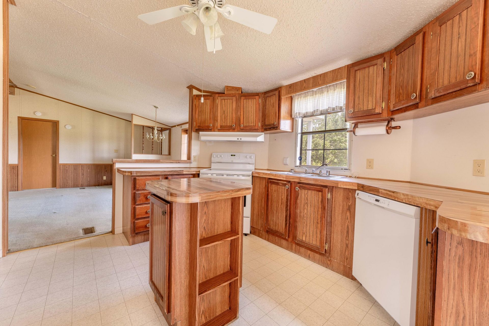 652 Tee Vee Road Photo 24