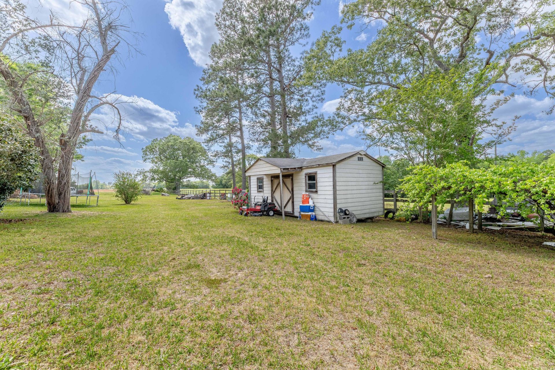652 Tee Vee Road Photo 6