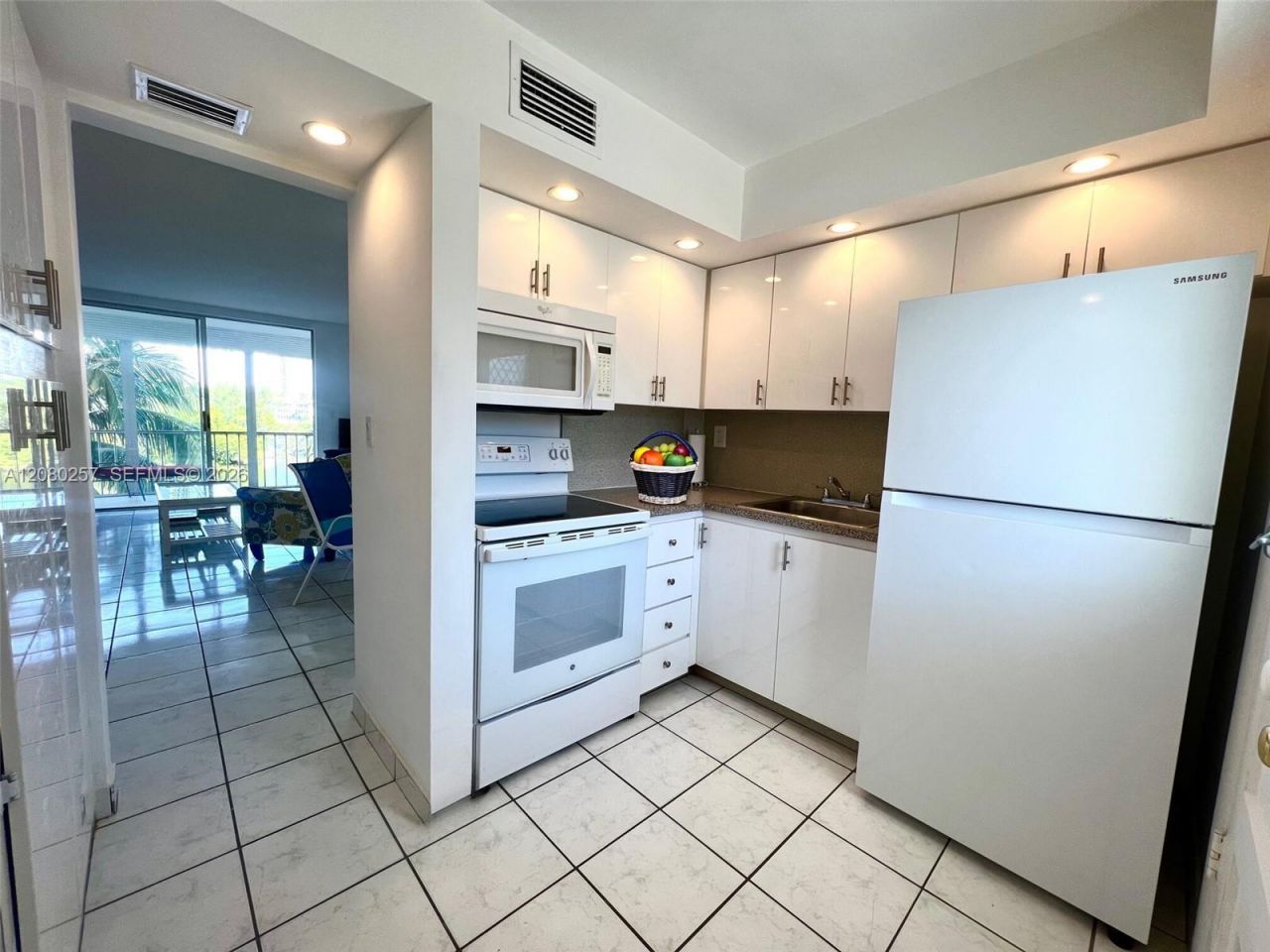 3030 Marcos Dr, Unit T302, Aventura, FL 33160 Photo