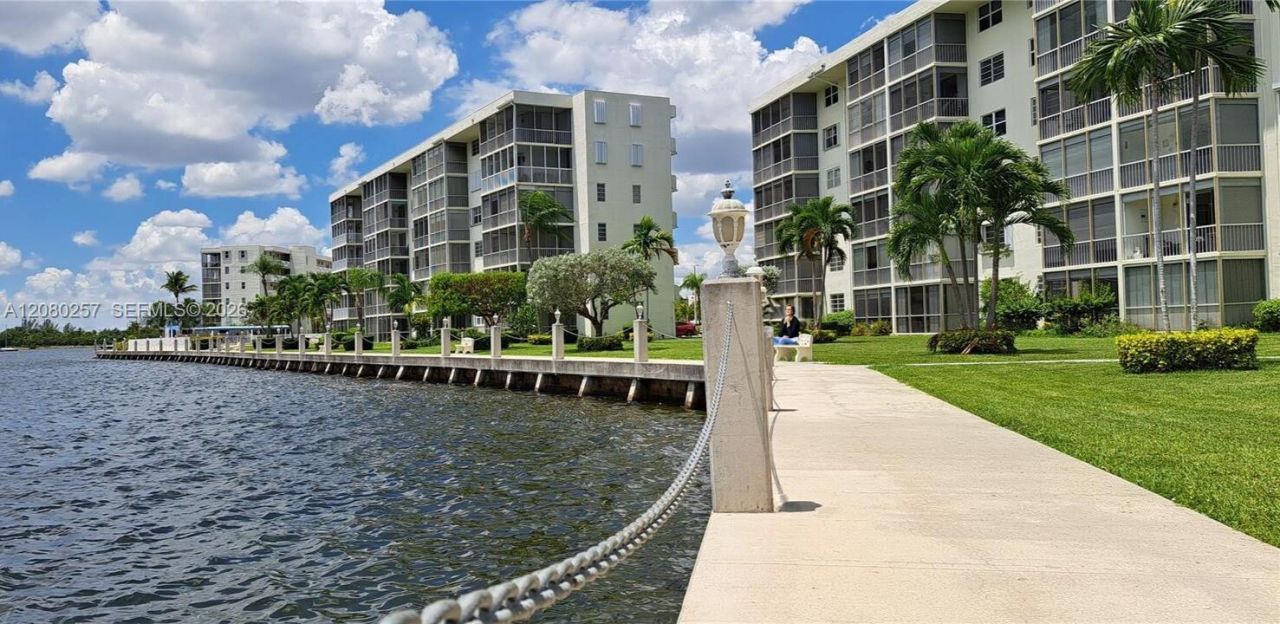 3030 Marcos Dr, Unit T302, Aventura, FL 33160 Photo