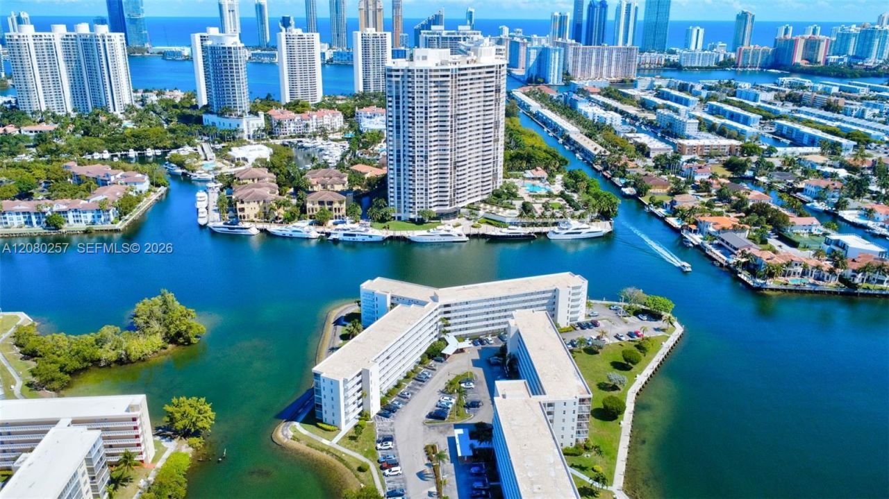 3030 Marcos Dr, Unit T302, Aventura, FL 33160 Photo