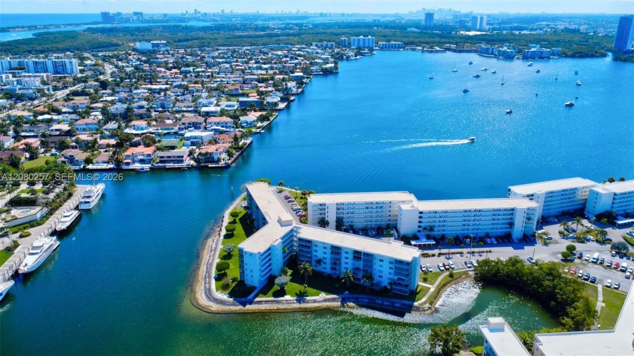 3030 Marcos Dr, Unit T302, Aventura, FL 33160 Photo