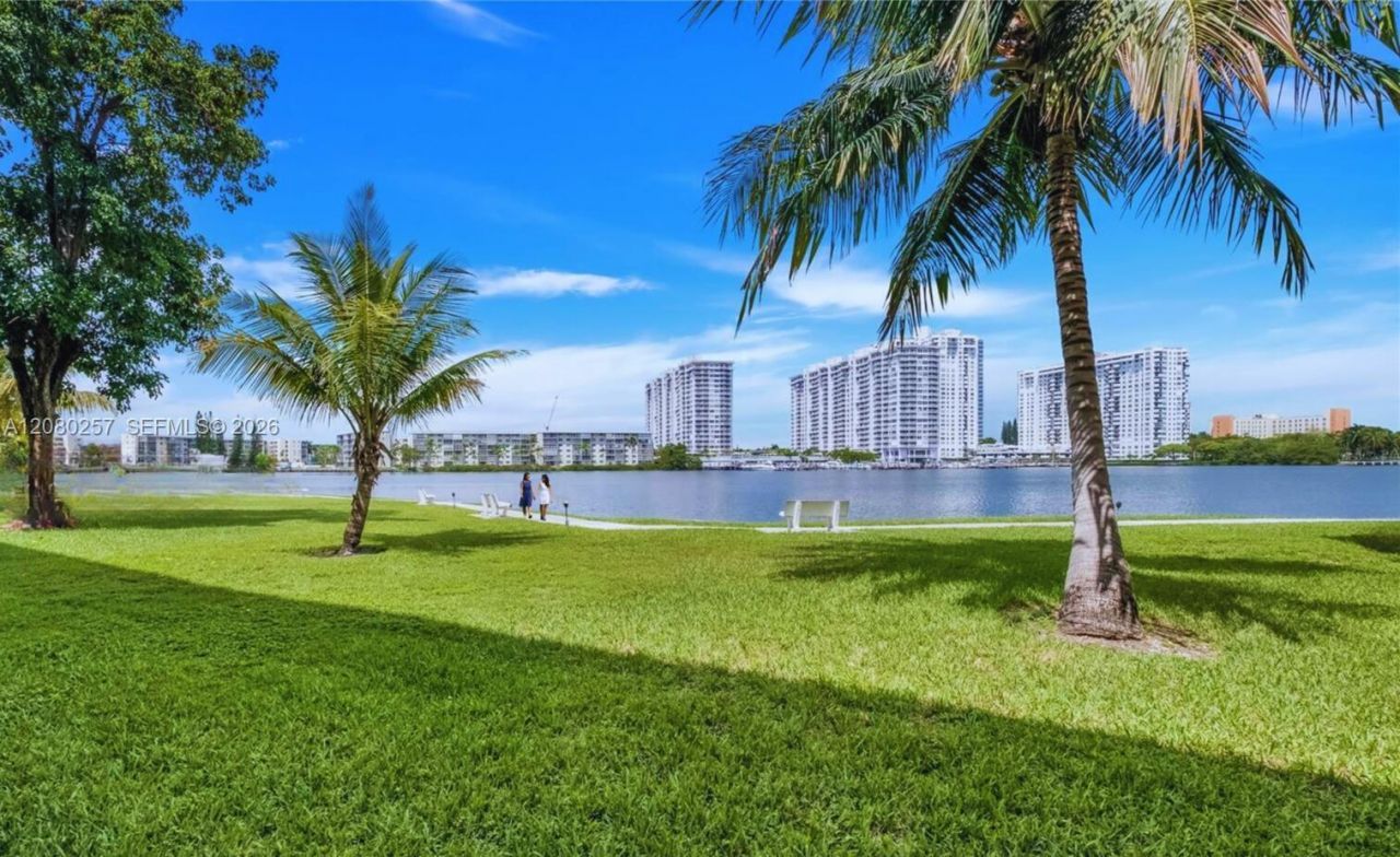 3030 Marcos Dr, Unit T302, Aventura, FL 33160 Photo