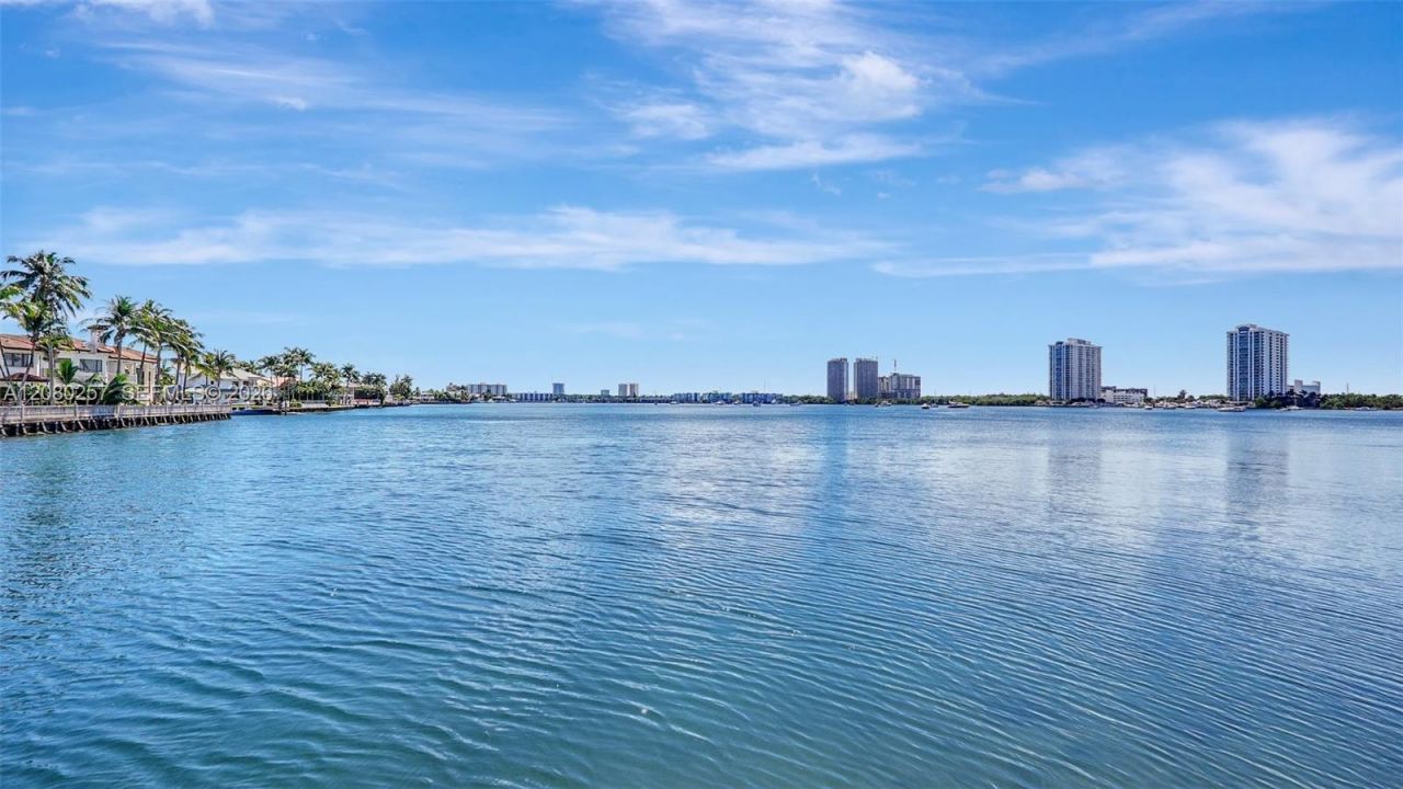 3030 Marcos Dr, Unit T302, Aventura, FL 33160 Photo