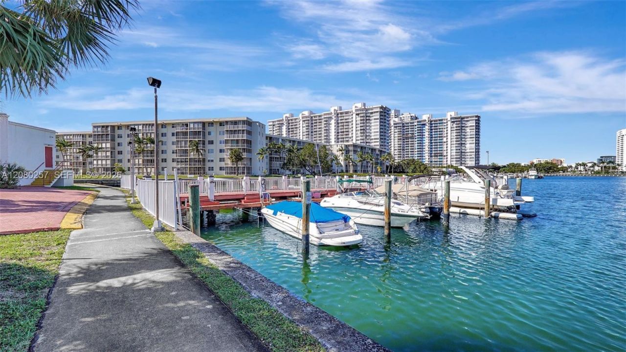 3030 Marcos Dr, Unit T302, Aventura, FL 33160 Photo