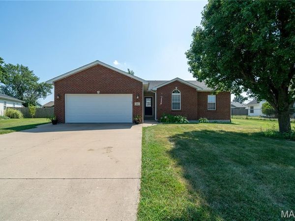 830 S Central Street, Centralia, MO 65240