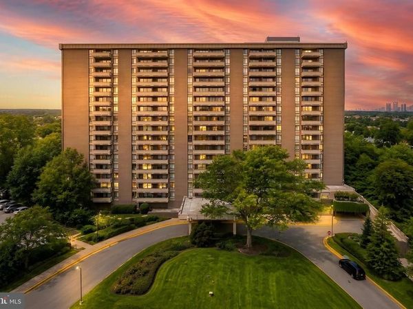 1800 OLD MEADOW ROAD, Unit 1204, MCLEAN, VA 22102