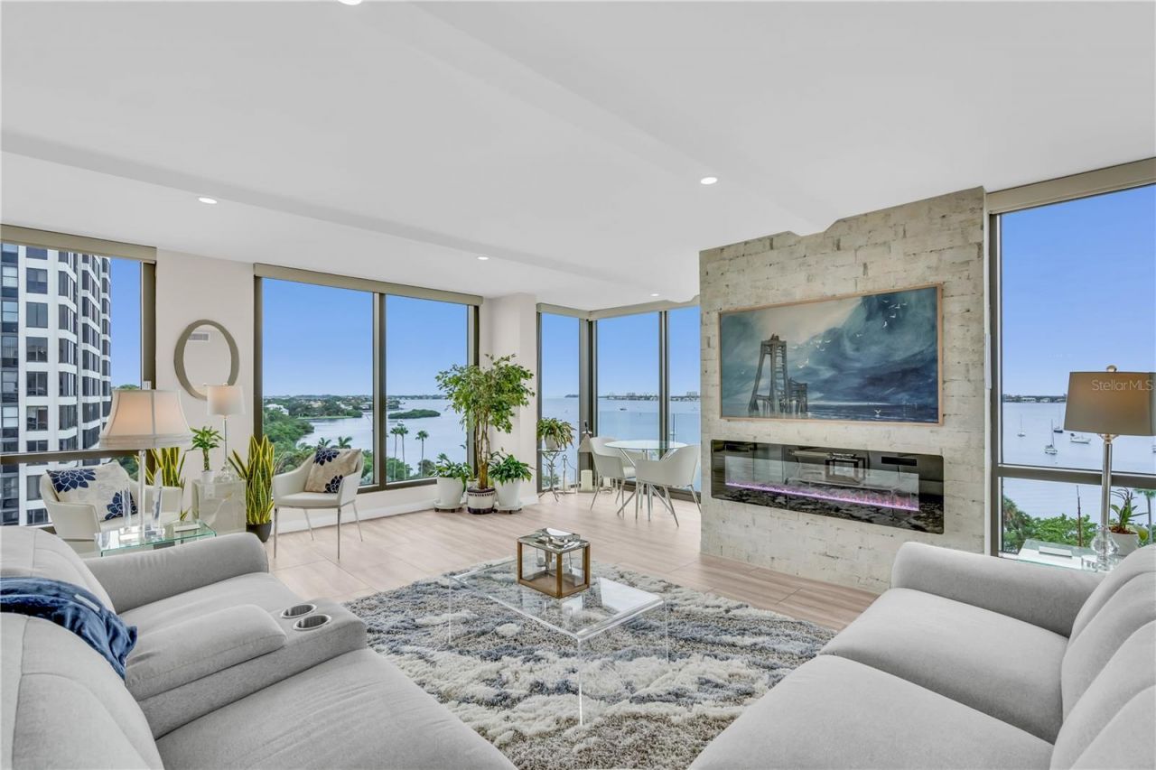 707 S Gulfstream Avenue, Unit 807, Sarasota, FL 34236 Photo