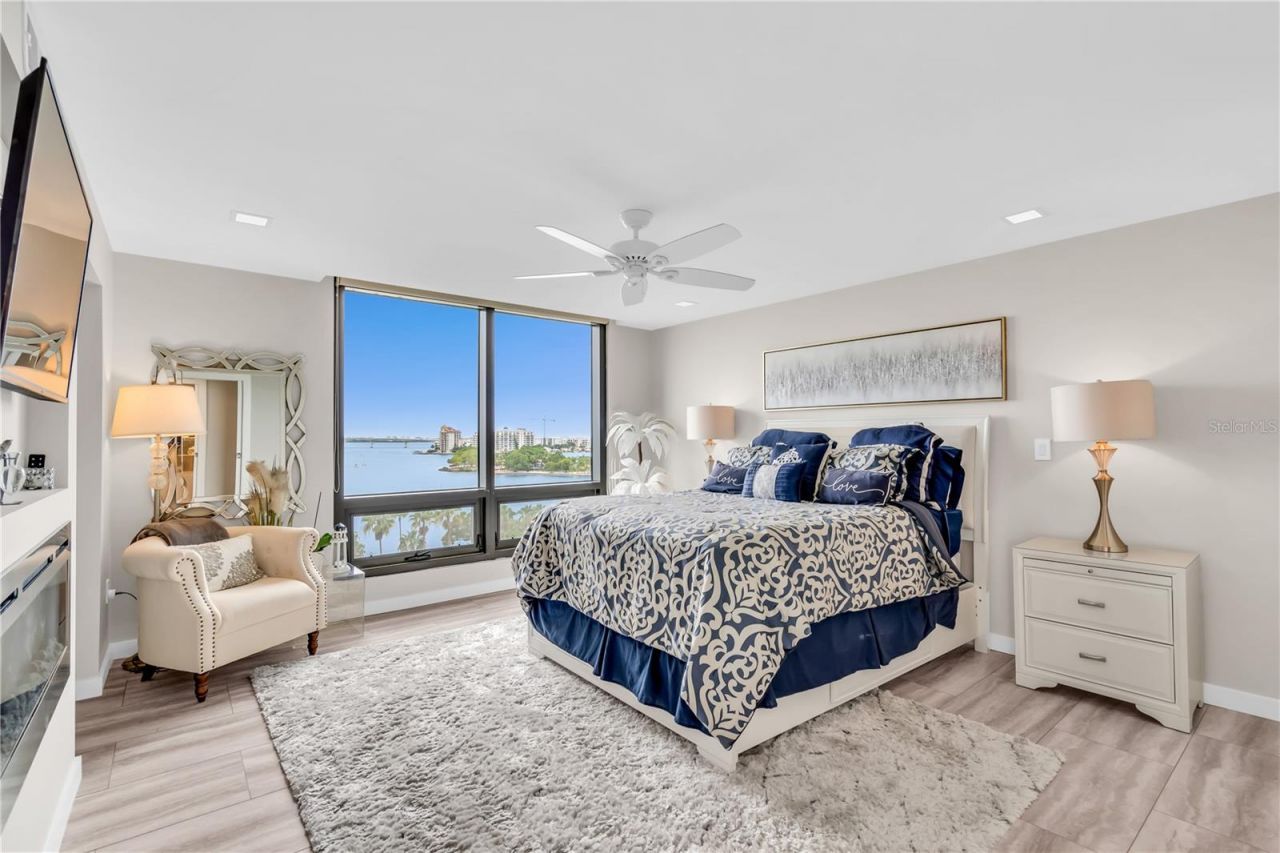 707 S Gulfstream Avenue, Unit 807, Sarasota, FL 34236 Photo