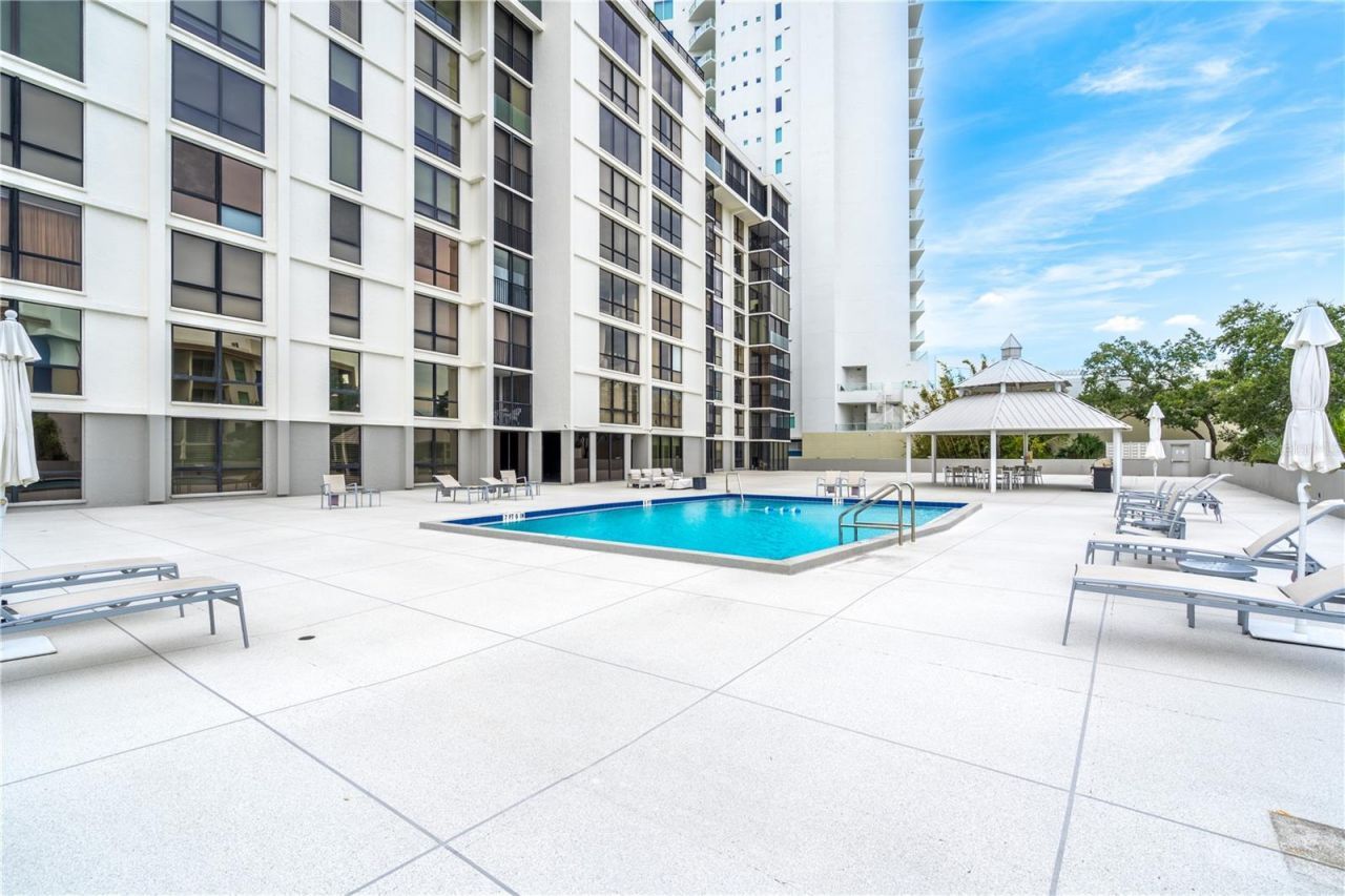 707 S Gulfstream Avenue, Unit 807, Sarasota, FL 34236 Photo