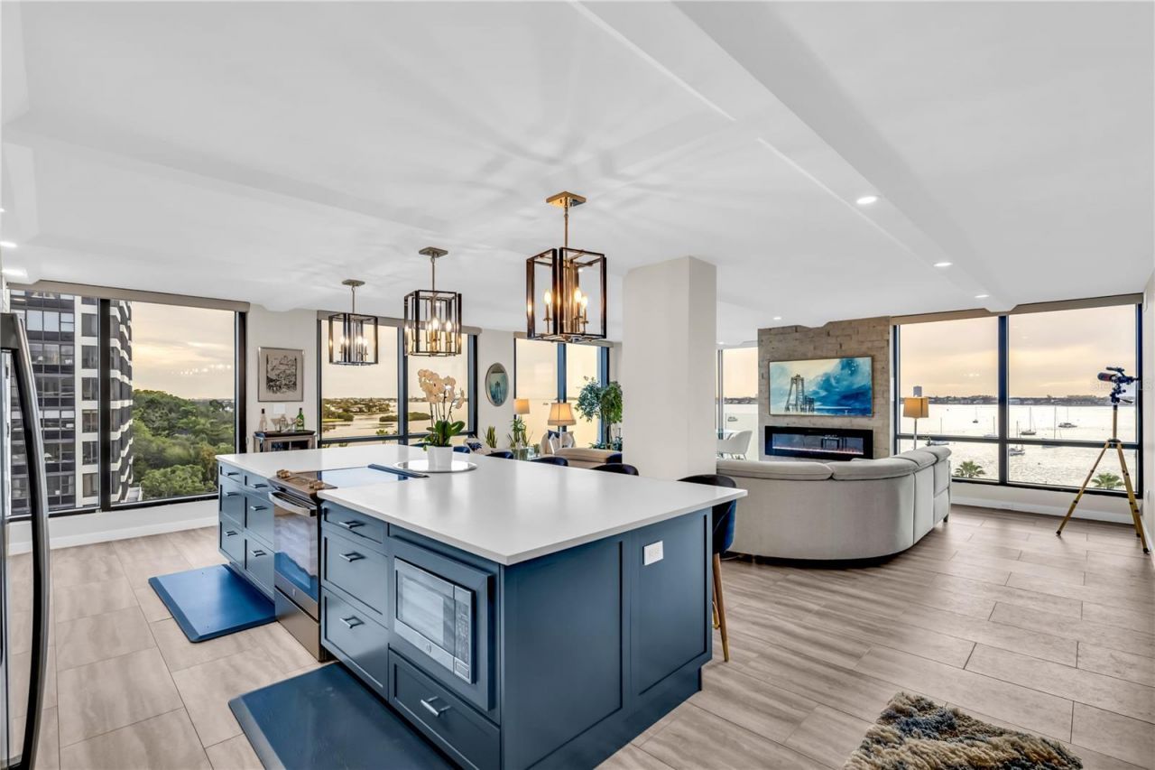 707 S Gulfstream Avenue, Unit 807, Sarasota, FL 34236 Photo