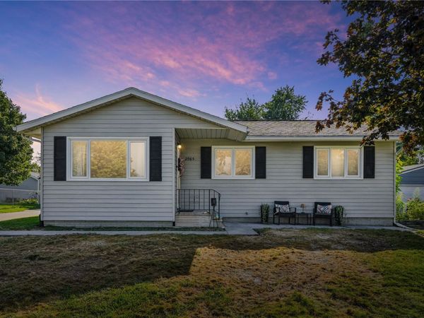 2985 4th Street , Marion, IA 52302