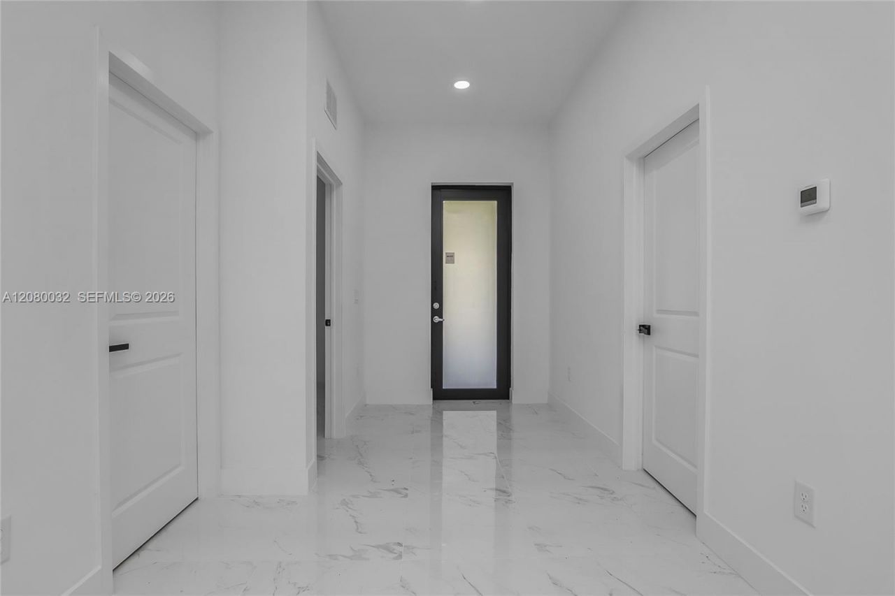1208 NE 19th St , Cape Coral, FL 33909 Photo