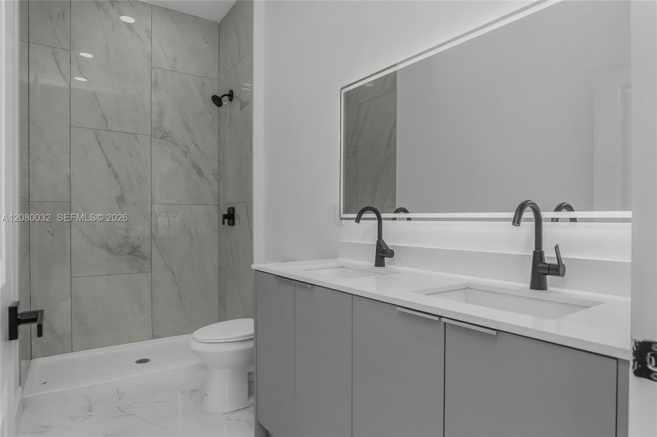 1208 NE 19th St , Cape Coral, FL 33909 Photo