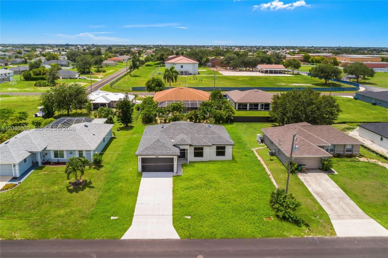 1208 NE 19th St , Cape Coral, FL 33909 Photo