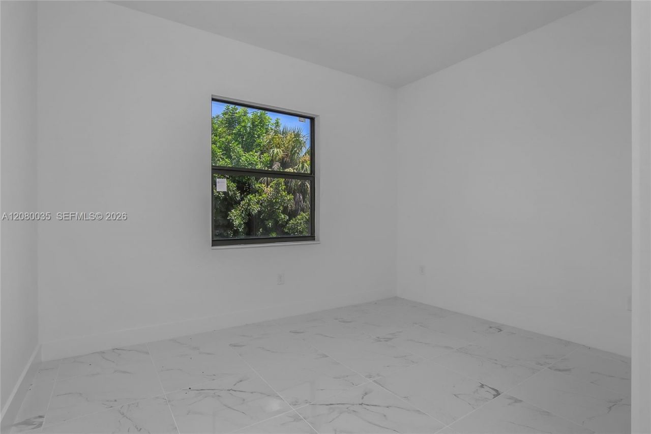 2035 NE 9th Ave , Cape Coral, FL 33909 Photo
