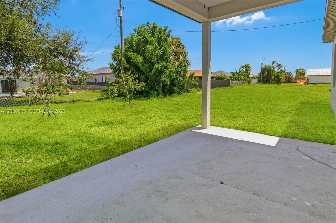2035 NE 9th Ave , Cape Coral, FL 33909 Photo