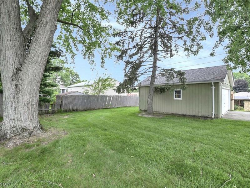 7704 Howard Street, Parma, OH 44134 Photo 40