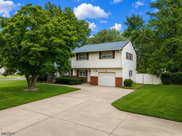 524 Lloyd Rd, Aberdeen, NJ 07747