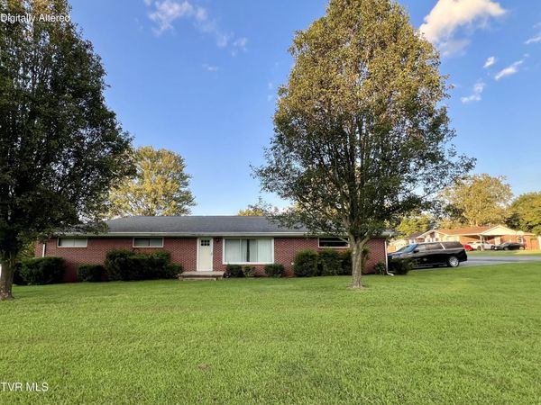 2700 Schumway Drive, Johnson City, TN 37601