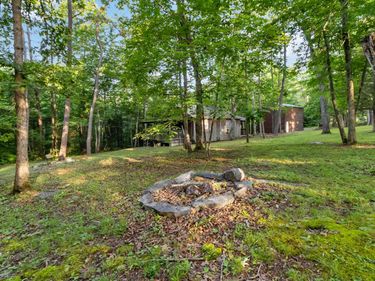 155 County Road, Burnside, KY 42519