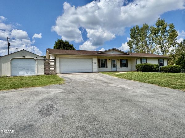 355 Cate Byrd Road , Kodak, TN 37764