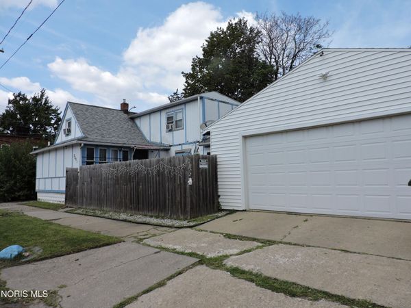 2001 Bakewell Street, Toledo, OH 43605