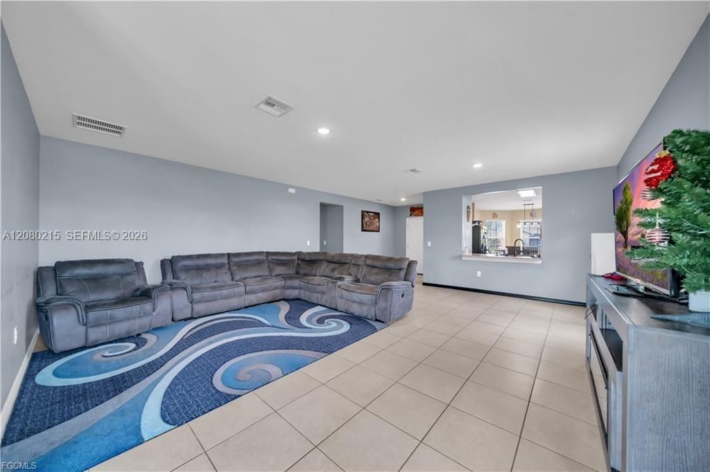 10549 Canal Brook Ln , Lehigh Acres, FL 33936 Photo