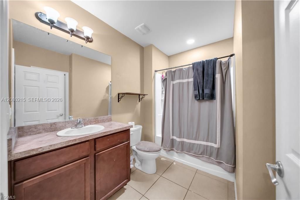 10549 Canal Brook Ln , Lehigh Acres, FL 33936 Photo