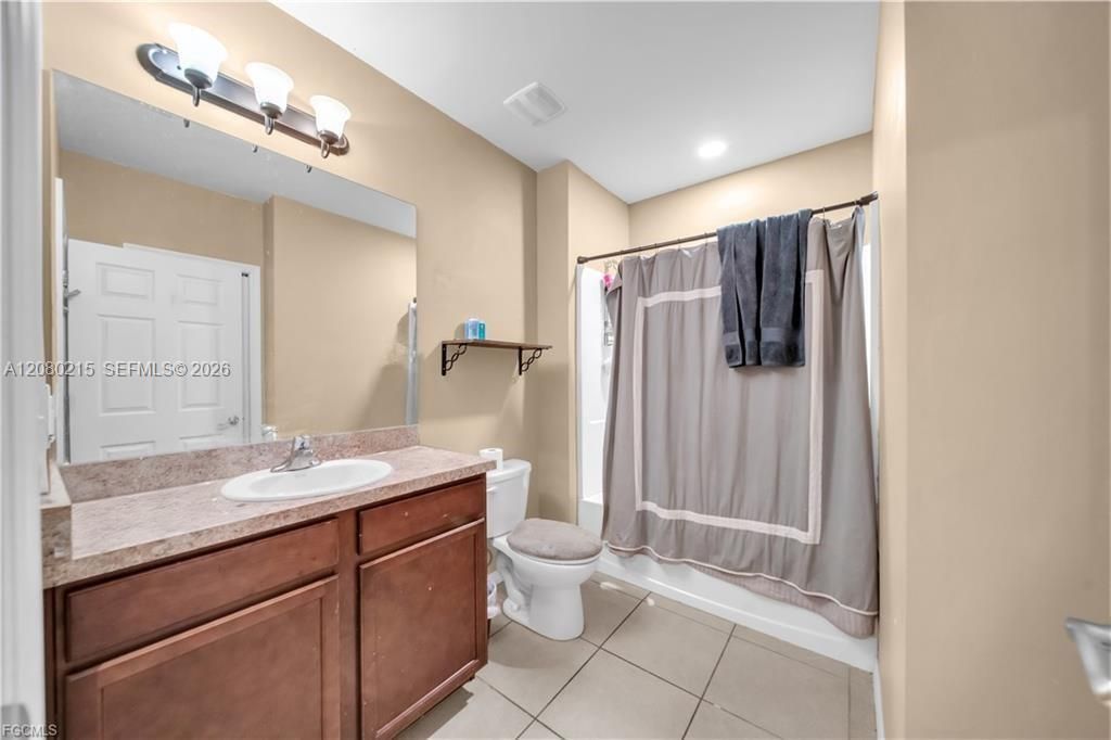 10549 Canal Brook Ln , Lehigh Acres, FL 33936 Photo