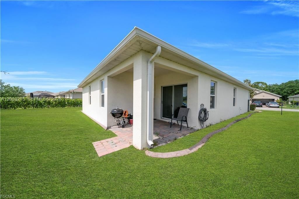 10549 Canal Brook Ln , Lehigh Acres, FL 33936 Photo