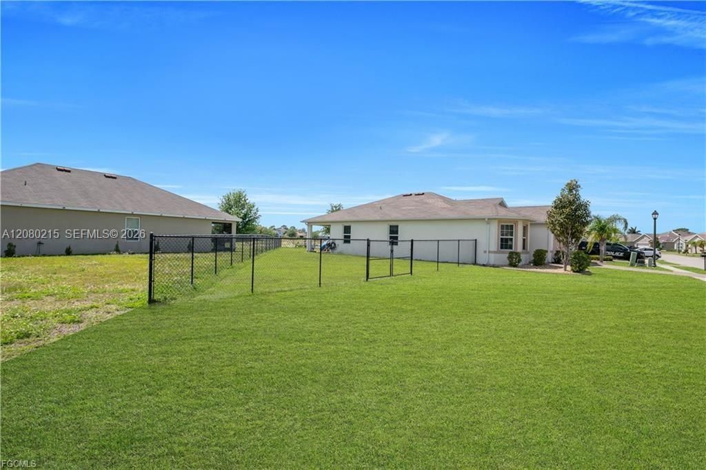10549 Canal Brook Ln , Lehigh Acres, FL 33936 Photo